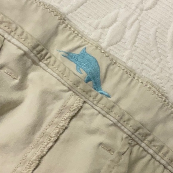 Tommy Bahama Light Tan Shorts. Size 36. Men’s. - Picture 2 of 9